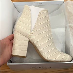 Steve Madden Rookie Booties